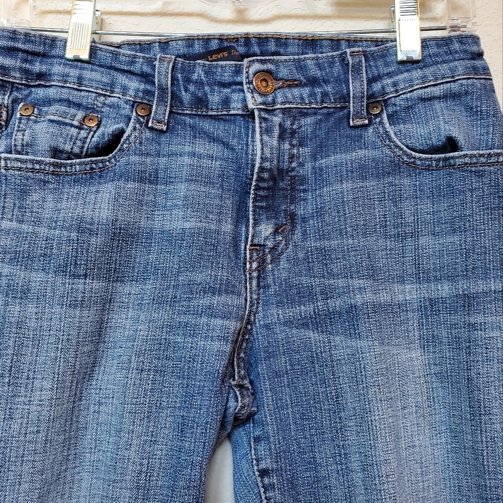 Levis Denim Jeans. Size 8 - Picture 3 of 8